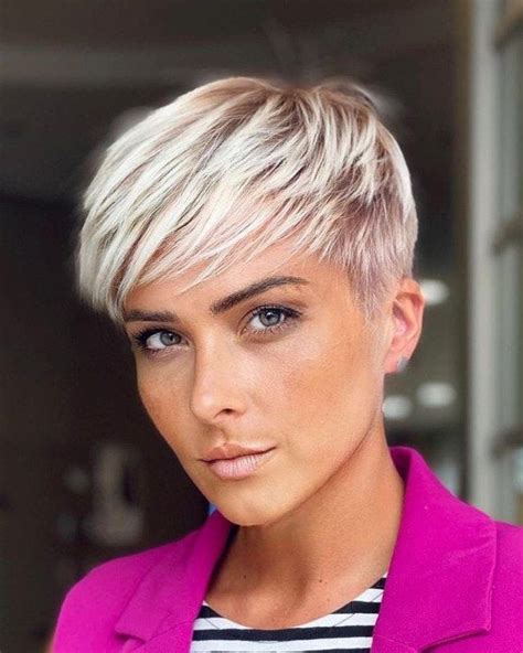 kurze haare 2023|Short Hair Trends 2023: Diese Frisuren sind jetzt。